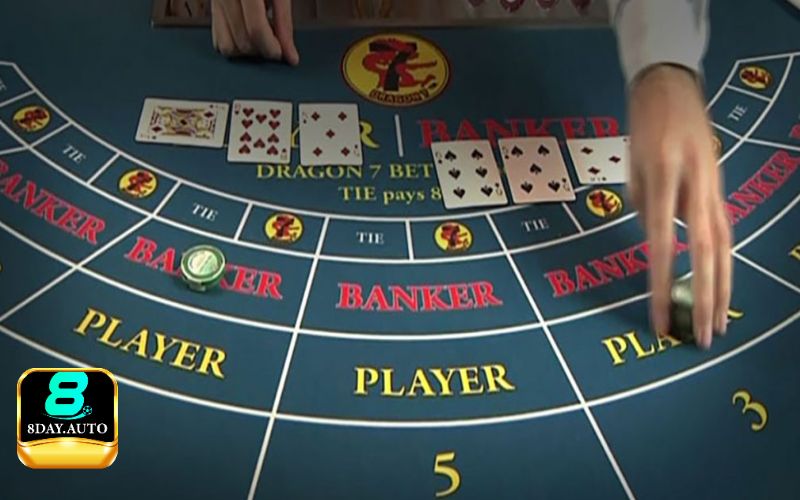 Baccarat là trò chơi đặt cược dựa trên các lá bài